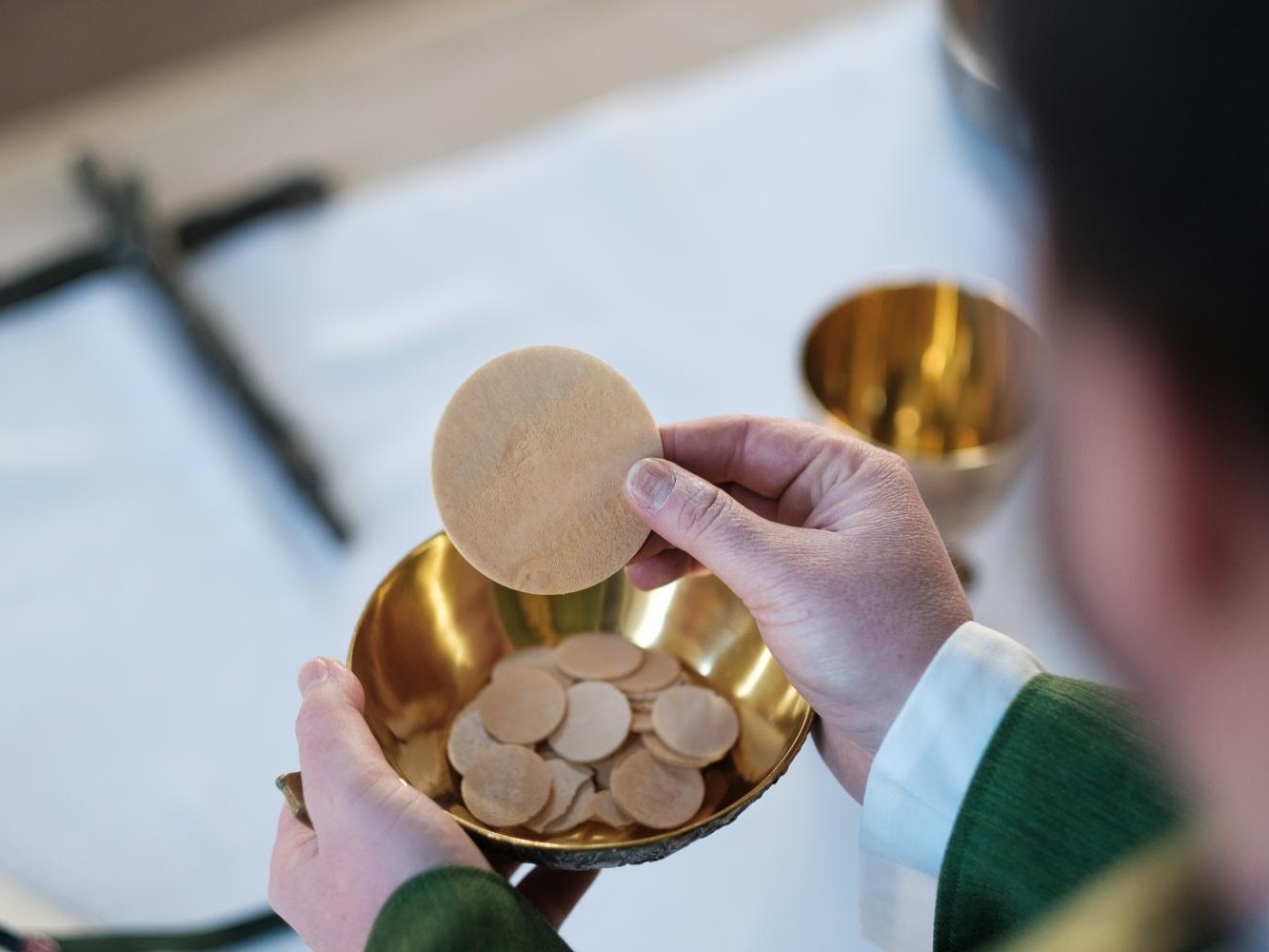 Symbolbild: Hostie Symbolbild: Hostie