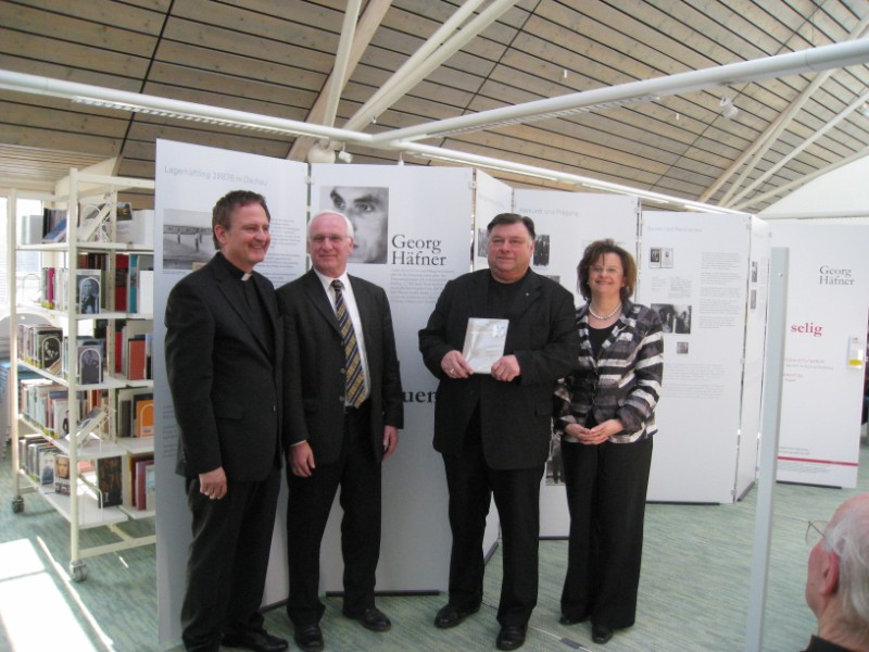 Eroeffnung der Ausstellung in Hoechberg 007_internet.jpg