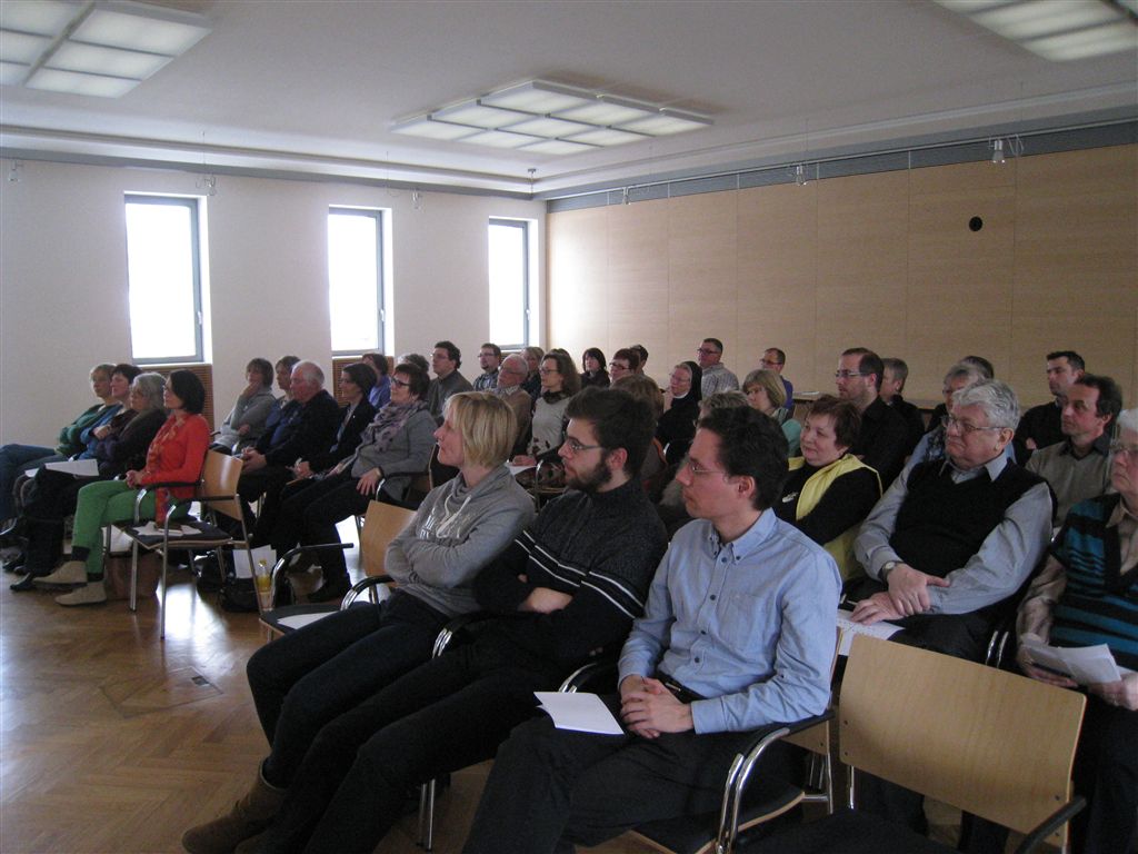 Einführungskurs für Kommunionhelfer in Himmelspforten am 23.02.2013