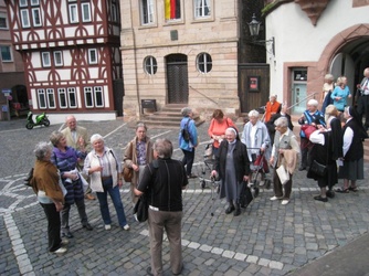 Ausflug der Gebetsgemeinschaft Adoramus nach Aschaffenburg 027_internet.jpg