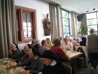 Ausflug der Gebetsgemeinschaft Adoramus nach Aschaffenburg 019_internet.jpg