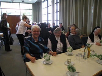 Ausflug der Gebetsgemeinschaft Adoramus nach Aschaffenburg 016_internet.jpg