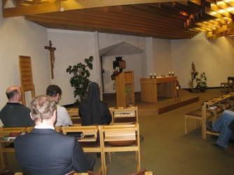 Treffen der Ordensoberen mit der Dekanatsleitung Wuerzburg Stadt 002_internet.jpg