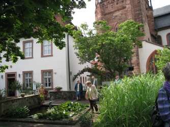 Ausflug der Gebetsgemeinschaft Adoramus nach Aschaffenburg 034_internet.jpg